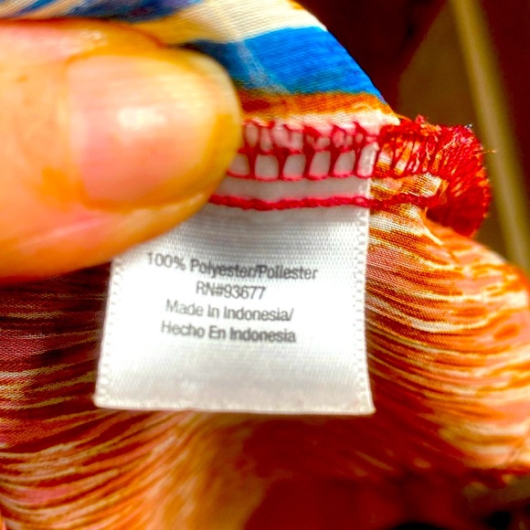 3/$15. A.n.a. petite L sleeveless top - Picture 6 of 7